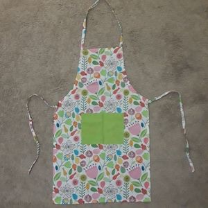 Apron, whimsical flower pattern, never been used